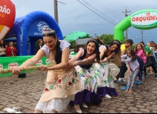 Cabo de Guerra deu início à competição , com participação da rainha embaixatrizes e crianças. Foto: Samuel Rodrigues